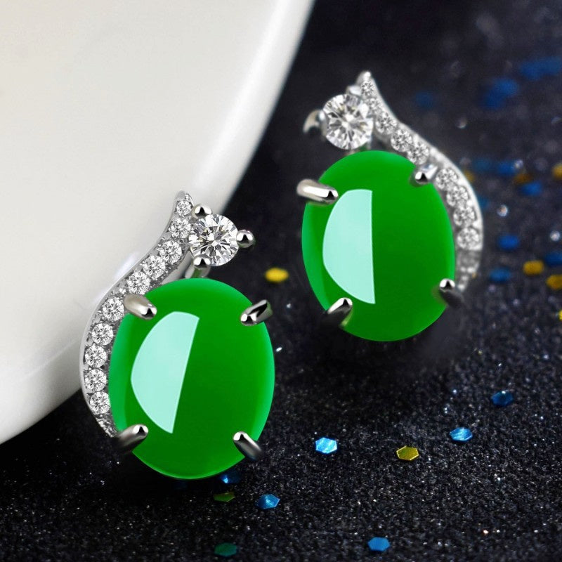 Vintage Emerald Chalcedony Simple Temperament Earrings
