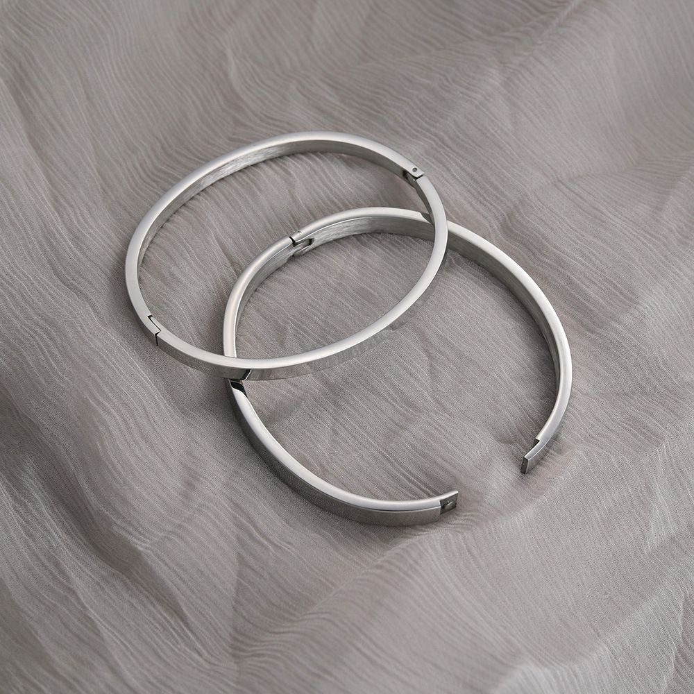 Simple Smooth Buckle Bracelet Cool Wind 4mm6mm Wide