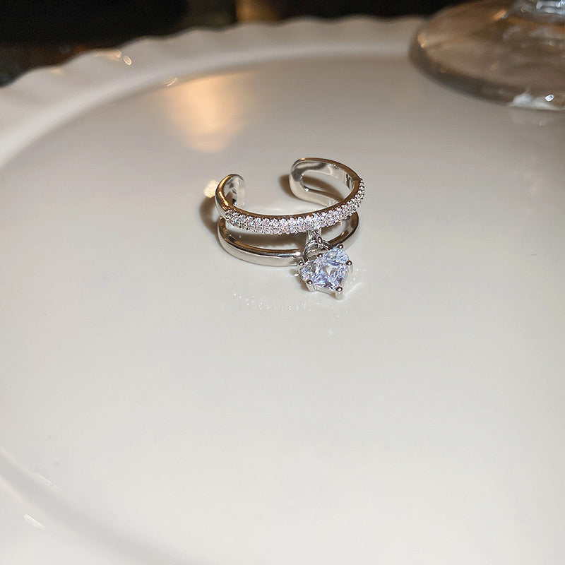 Light Luxury Zircon Retro Intersection