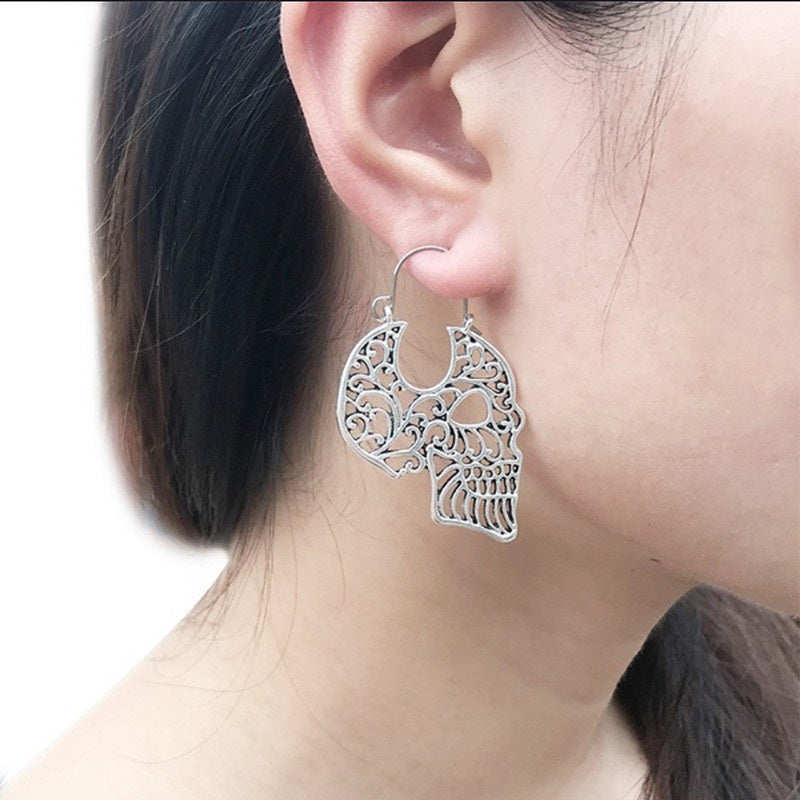 Creative Vintage Openwork Carved Skull Earrings