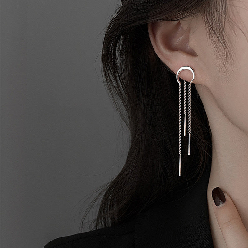 Silver Curved Crescent Sue Earrings Are Light And Luxurious