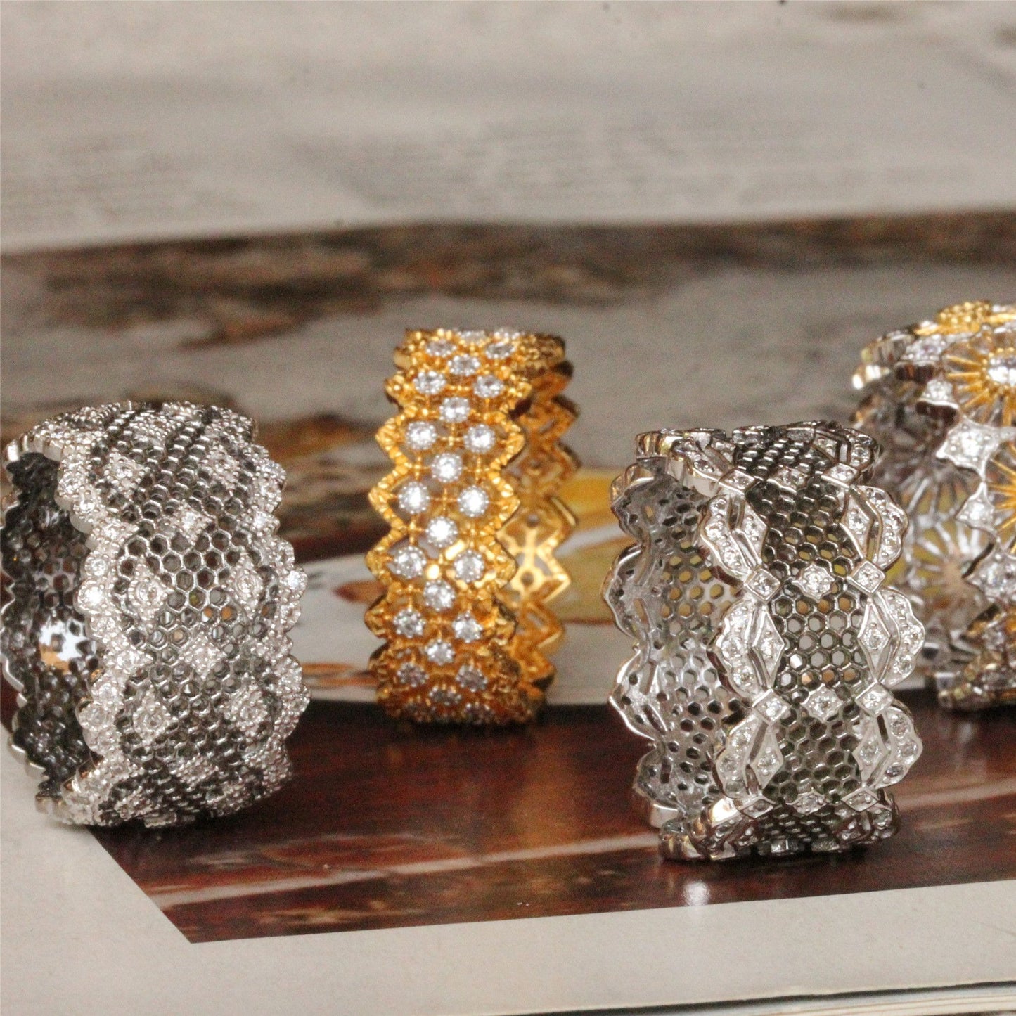 Italian Craft Textured Carved Gold Lace Rim Ring