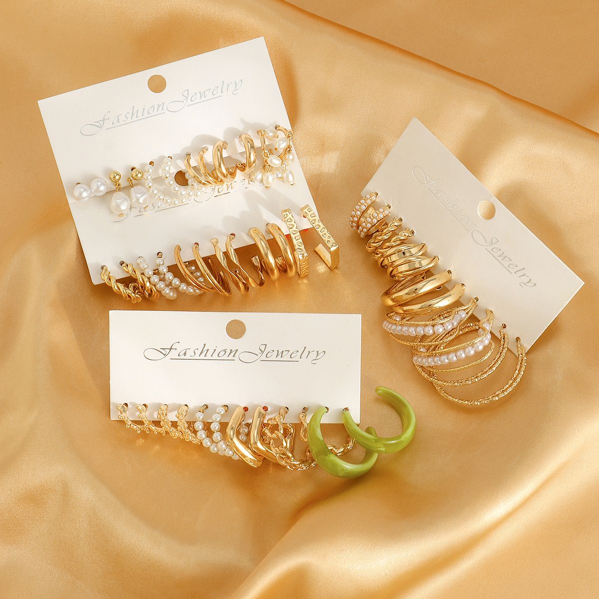 Vintage Versatile Earring Metallic Suit