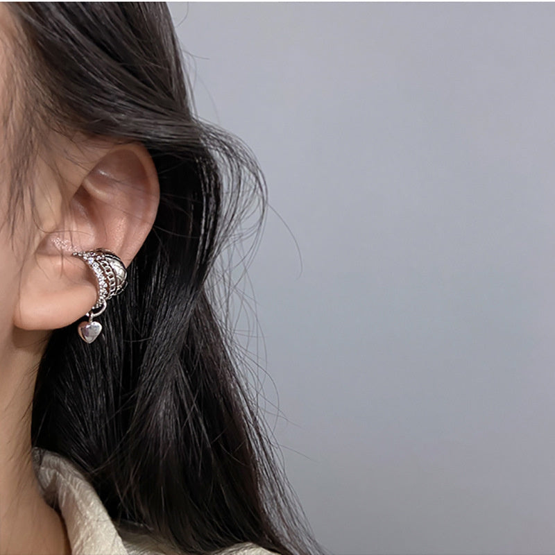 Diamond And Pearl Heart Tassel Ear Clips