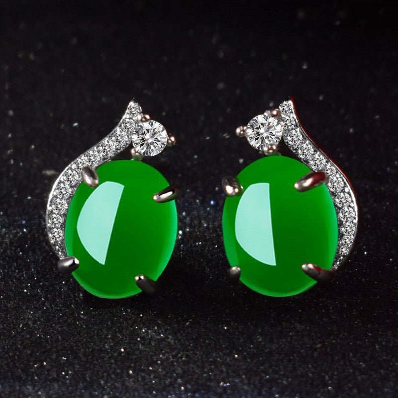 Vintage Emerald Chalcedony Simple Temperament Earrings