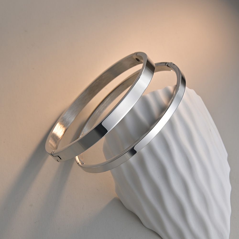 Simple Smooth Buckle Bracelet Cool Wind 4mm6mm Wide