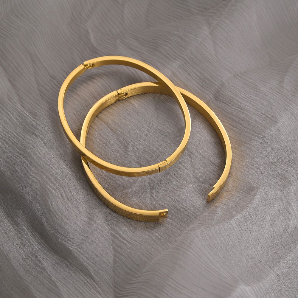 Simple Smooth Buckle Bracelet Cool Wind 4mm6mm Wide