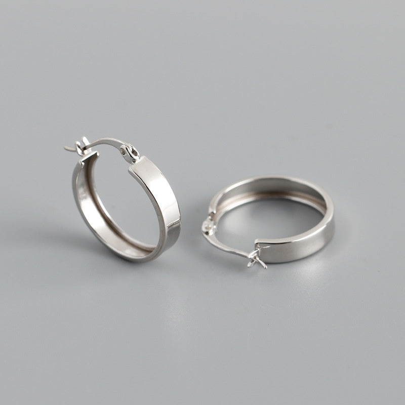 Women's Fashion Simple Wide Flat Bottom Round Earrings
