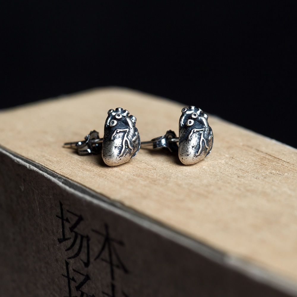 Silver Vintage Women's Stud Earrings Punk Heart