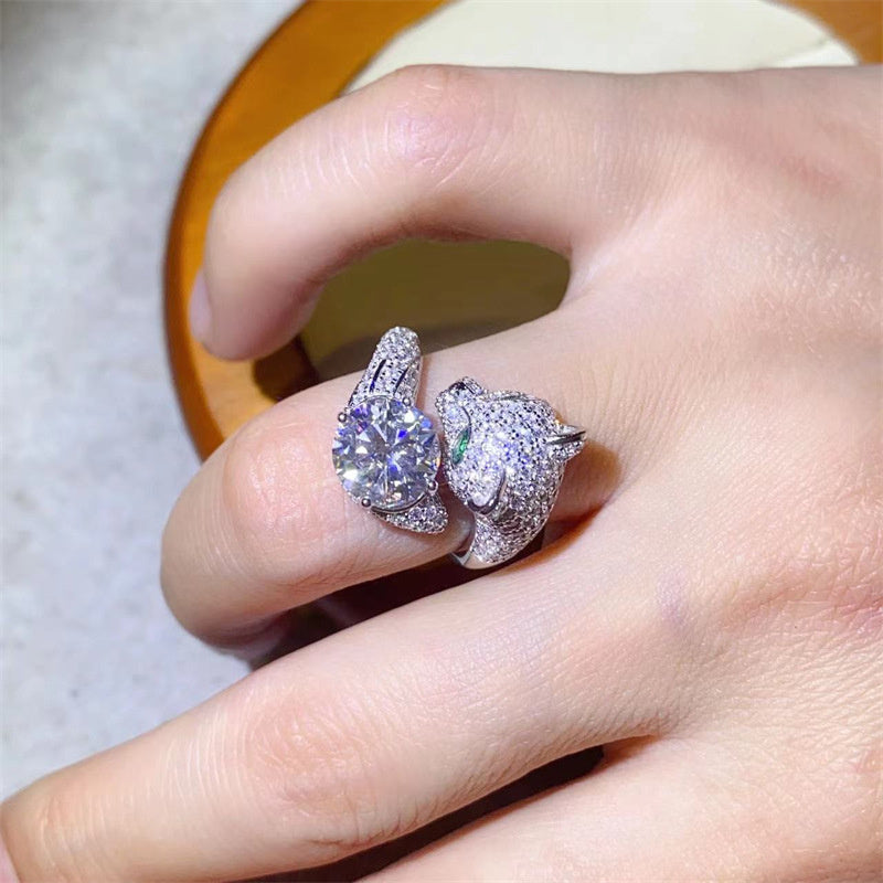 Fashion Color 8-heart 8-cut Mosan Diamond Ring